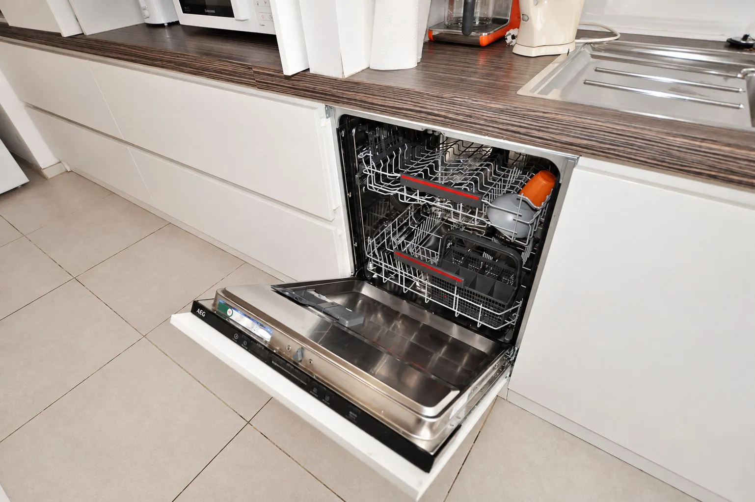 03_vaatwasser_open