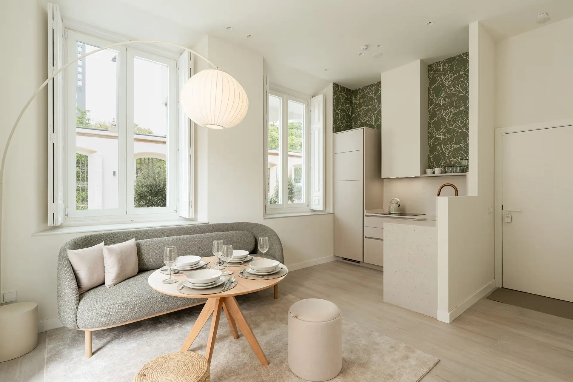 corporate-housing-malaga-oliva-open-plan-living-kitchen-dsc00568-2-1920