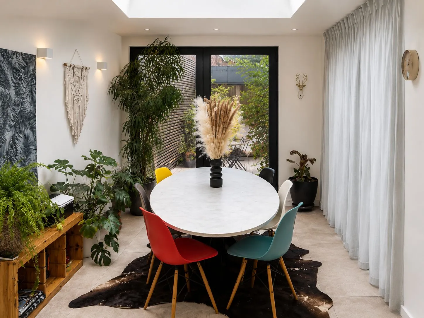 dining room 02