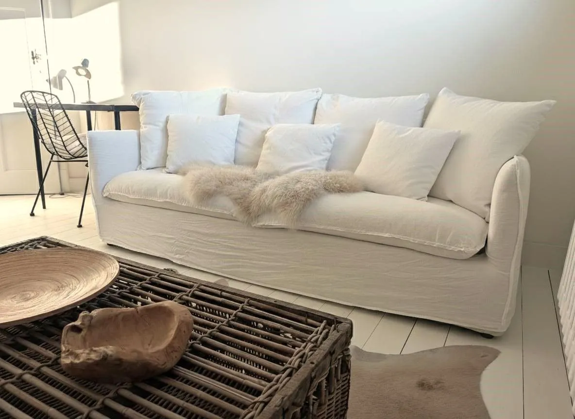 tijdelijk-huren-echtscheiding-gent-comfortabele-sofa-leefruimte.jpg